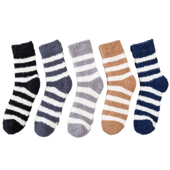 5 Pairs Erkekler Kış Rahat Bulanık Sıcak Terlik Çorap Çizgili Mercan Kadife Kabarık Peluş Termal Ev Uyku Çorap Hediyeler