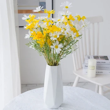 5 Adet / grup Sarı Papatya İpek yapay çiçekler Uzun Şube Buket Ev Düğün Bahçe Fotoğraf Sahne DIY Dekorasyon Sahte Bitkiler
